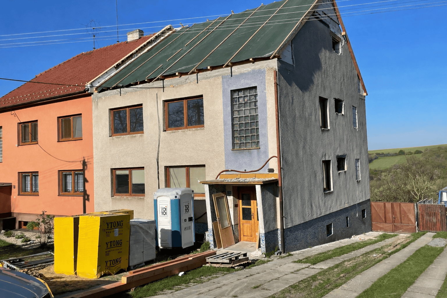 Bytový dům Popovice — před